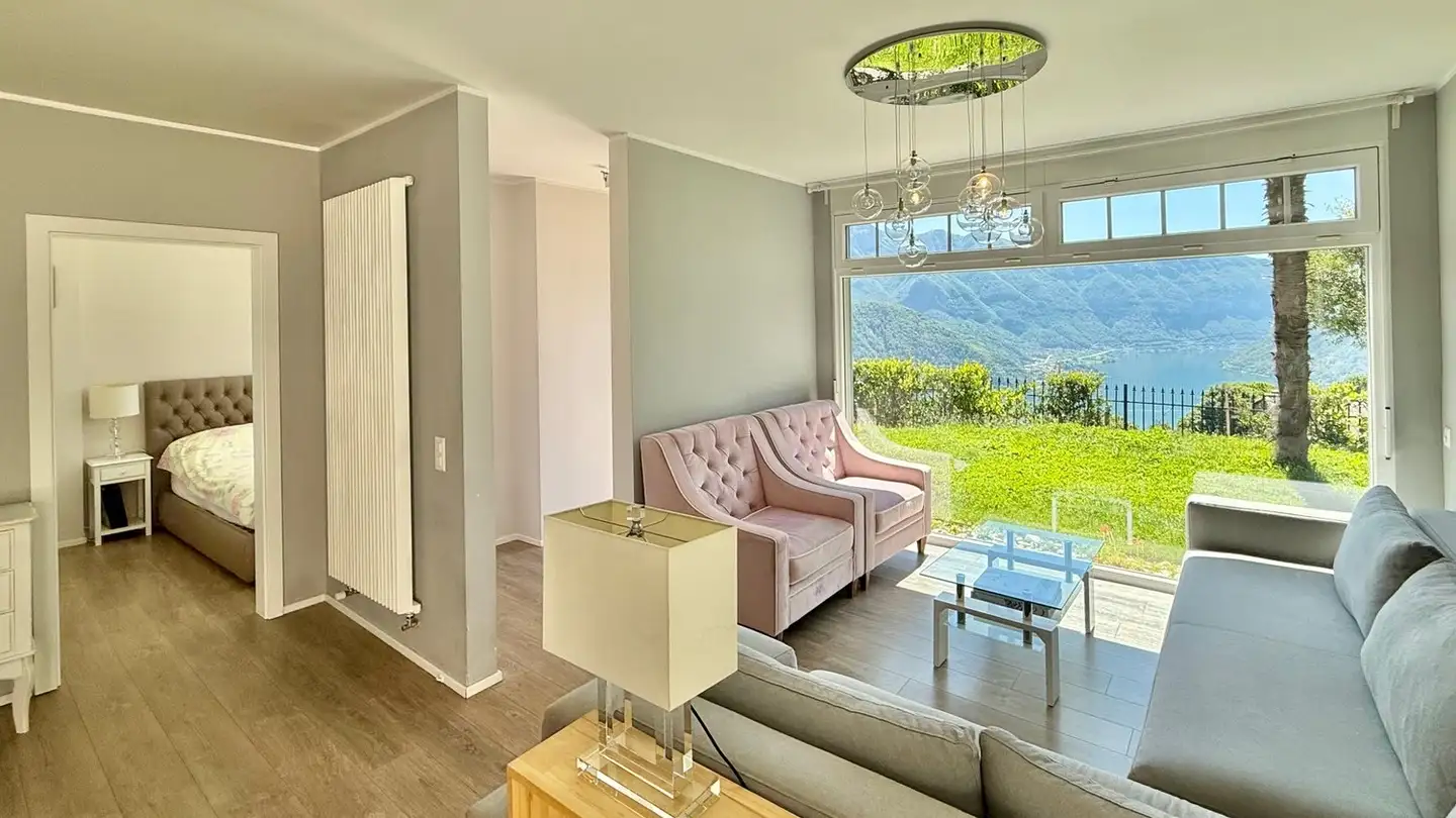 Villa for sale - 6914 Carona