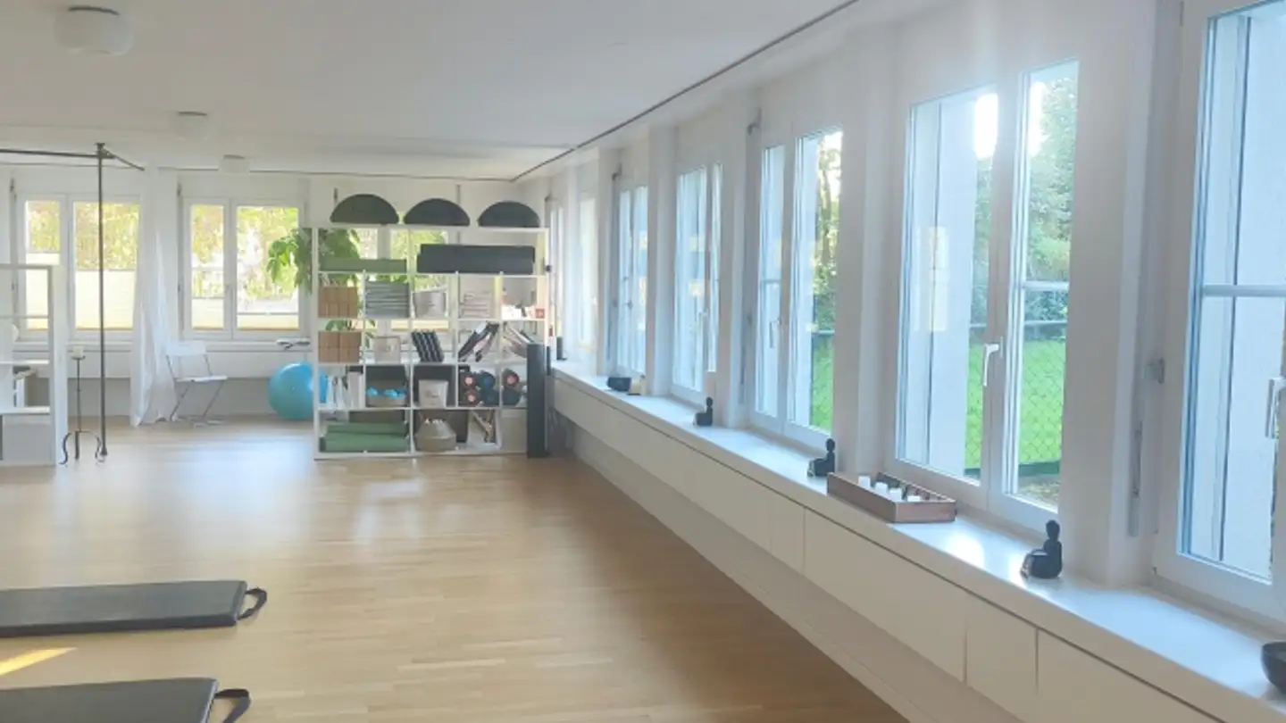 Bureau à louer - Sonnenbergstrasse 41, 8603 Schwerzenbach - Photo 2