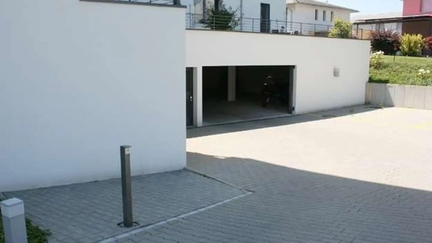 Outdoor parking space for rent - 8864 Reichenburg - Photo 3
