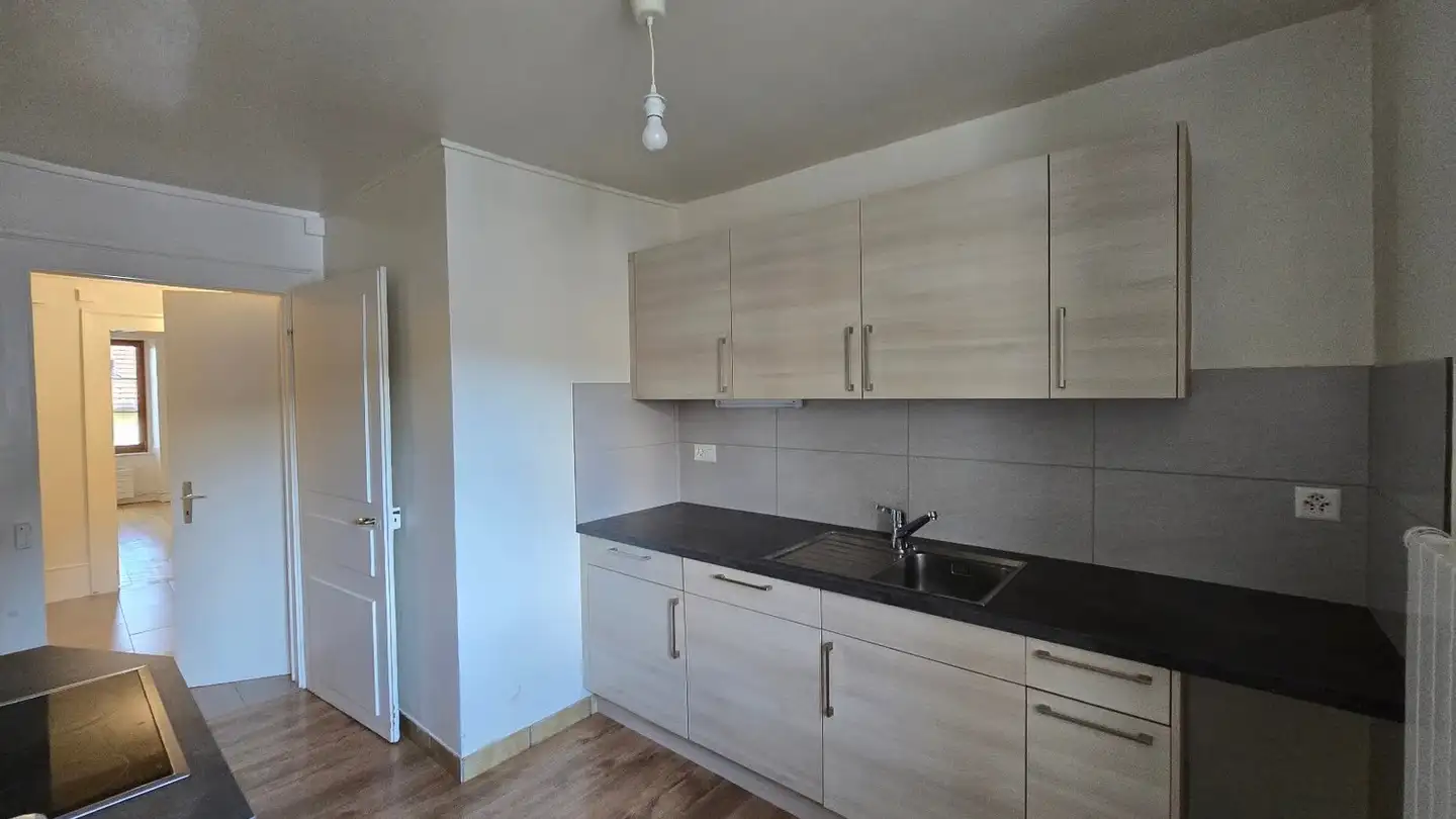 Wohnung mieten - Rue De Sassel 1, 2114 Fleurier - Foto 3