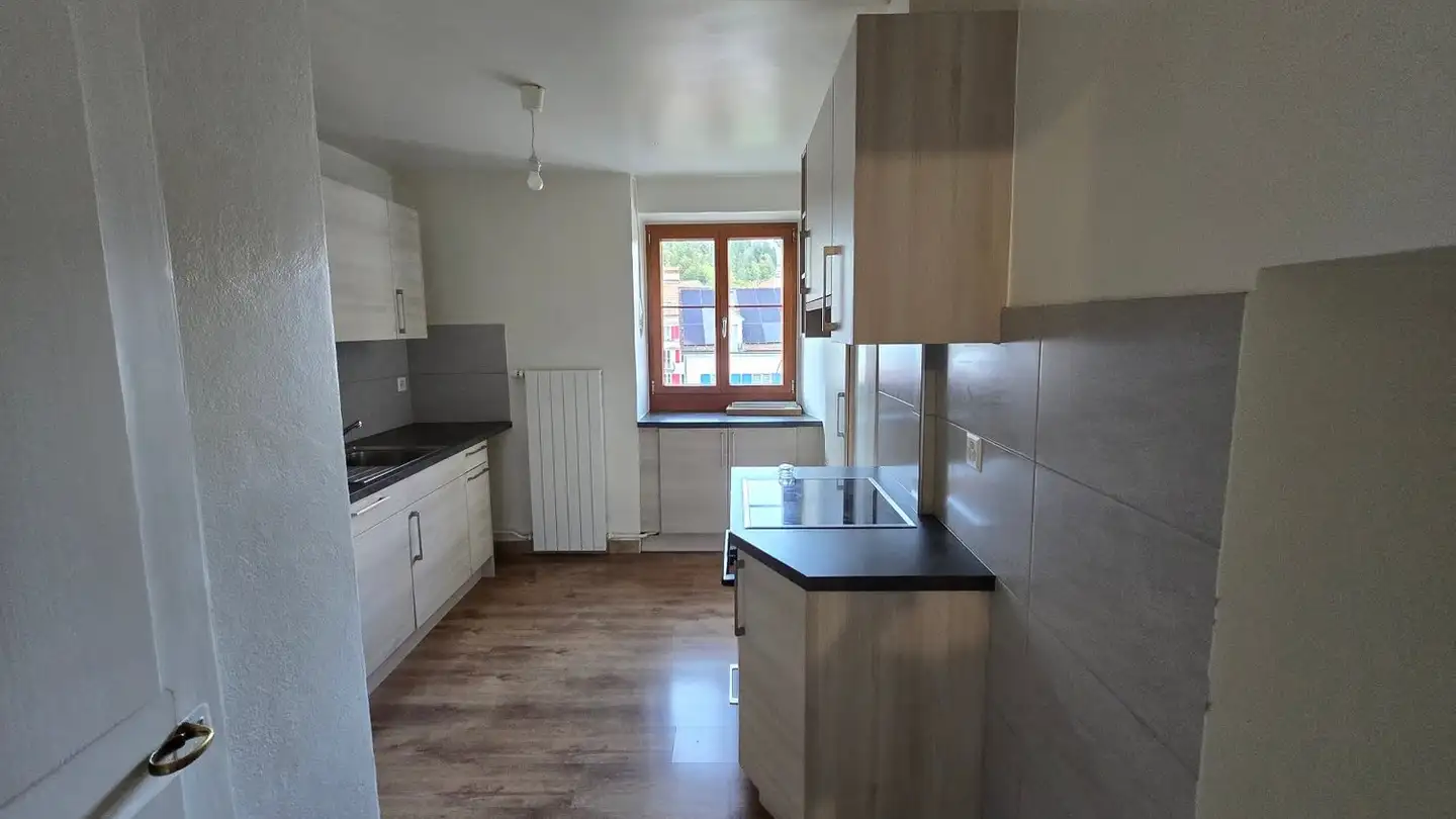 Wohnung mieten - Rue De Sassel 1, 2114 Fleurier - Foto 2