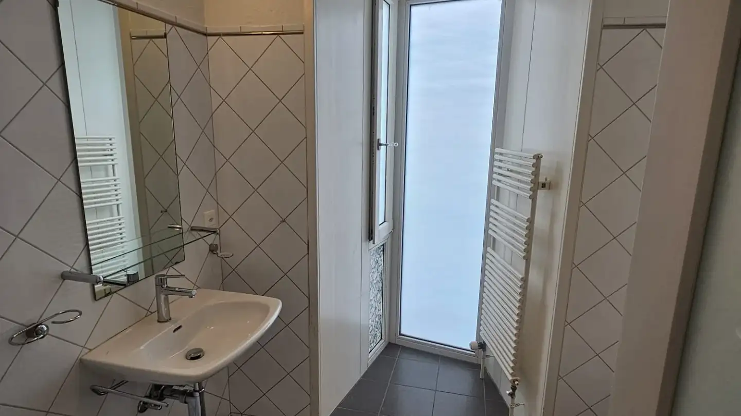 Appartement à louer - Rue Montagu 2, 2520 La Neuveville - Photo 2