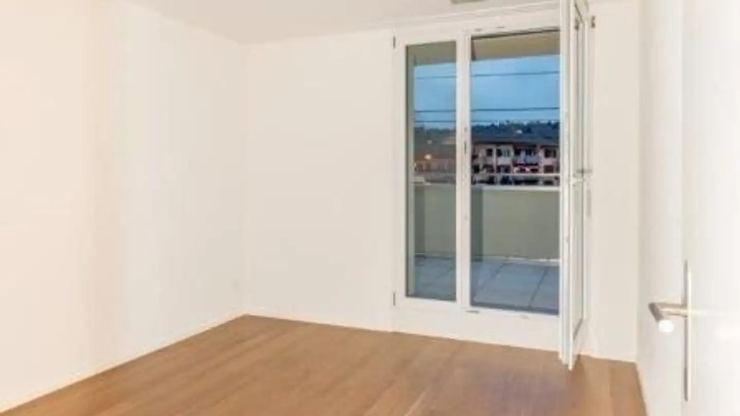 Penthouse for rent - Crêt-Du-Bois / Waldrainstrasse 8, 2503 Biel/Bienne - Photo 4