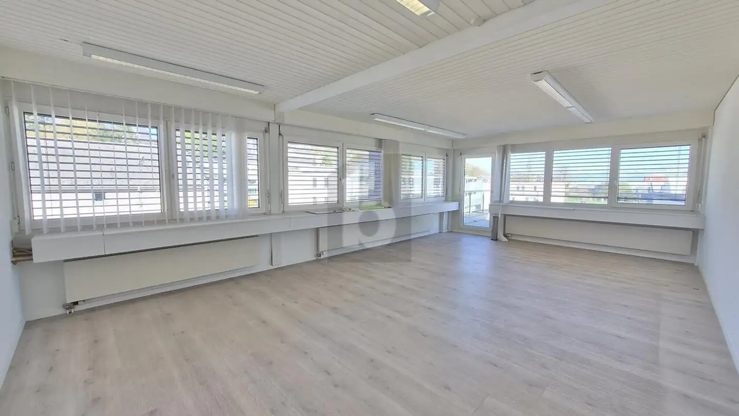 Office space for rent - 8306 Brüttisellen