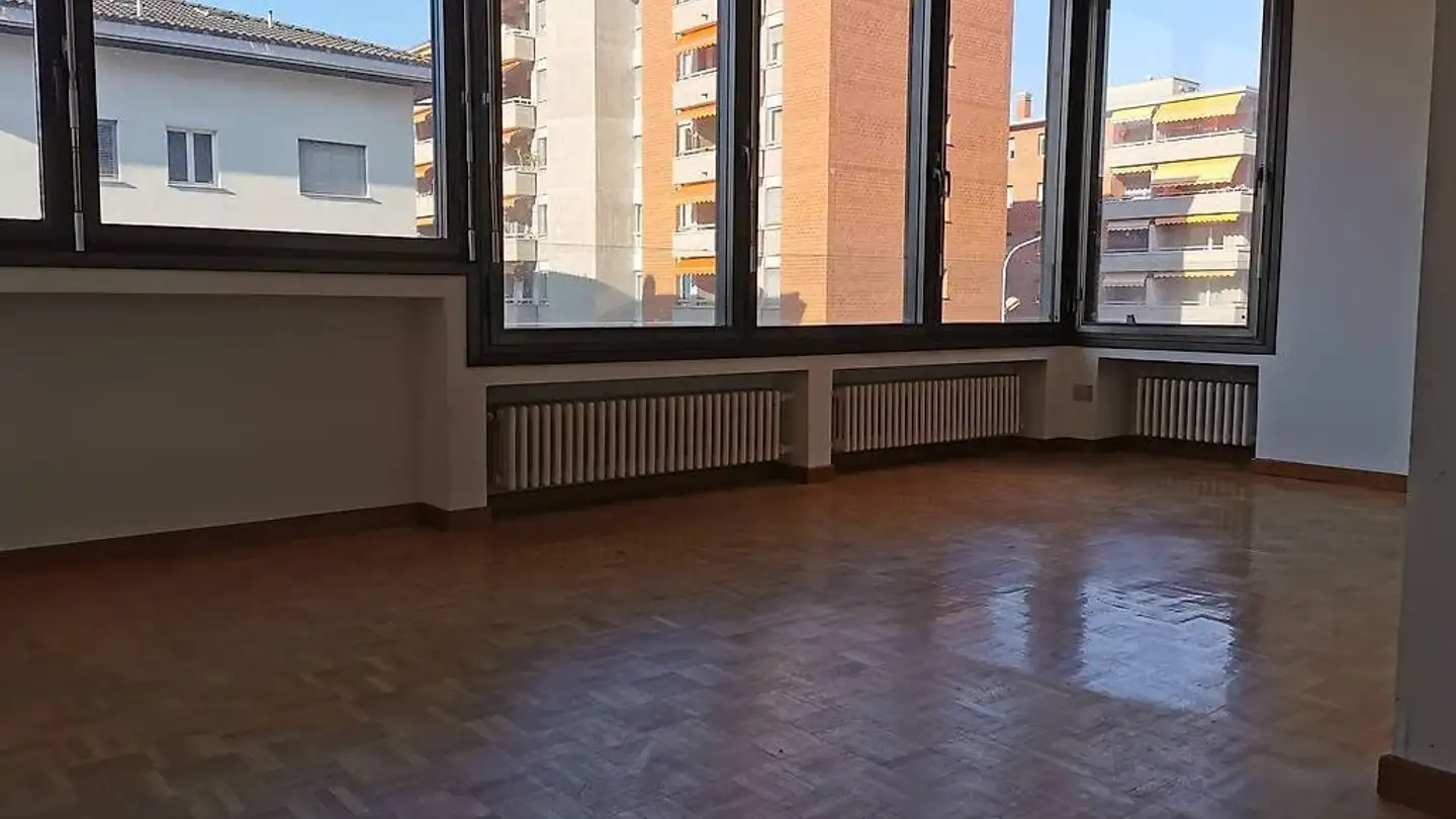 Wohnung mieten - Via Delle Scuole 34, 6900 Lugano - Foto 2