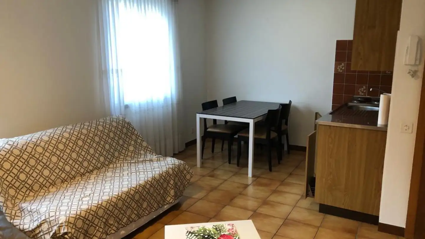 Appartamento in affitto - Via Edoardo Berta 14, 6512 Giubiasco - Foto 2