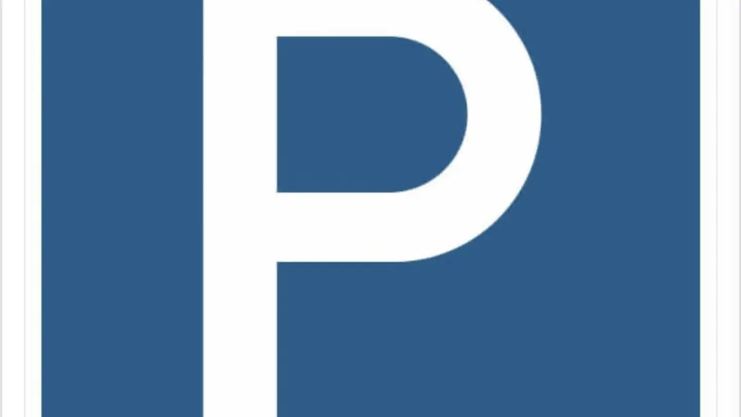 Place de parking extérieure à louer - 8003 Zürich