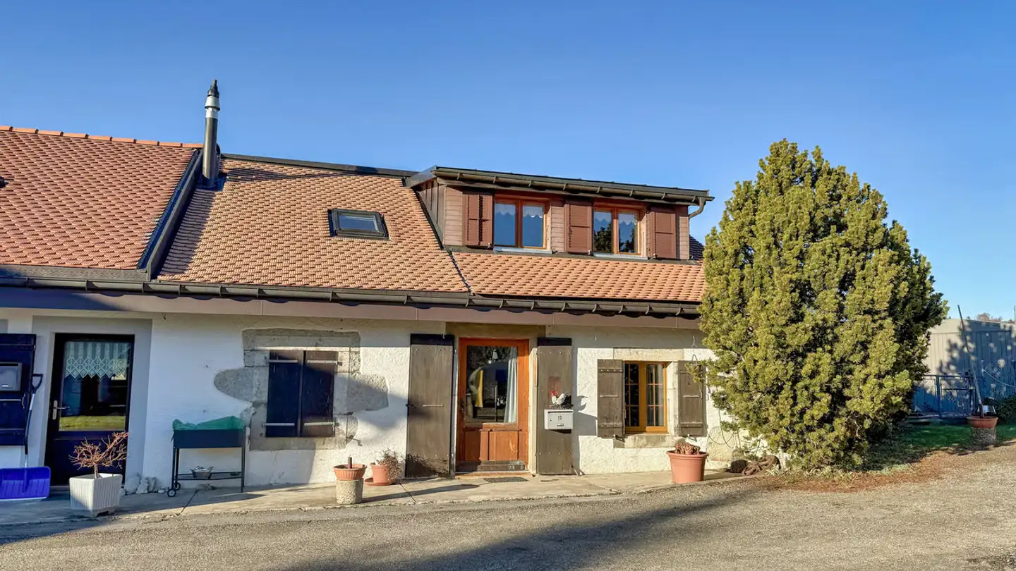 Casa bifamiliare in affitto - Chez Maurice-Dessous 10, 2116 Mont-de-Buttes