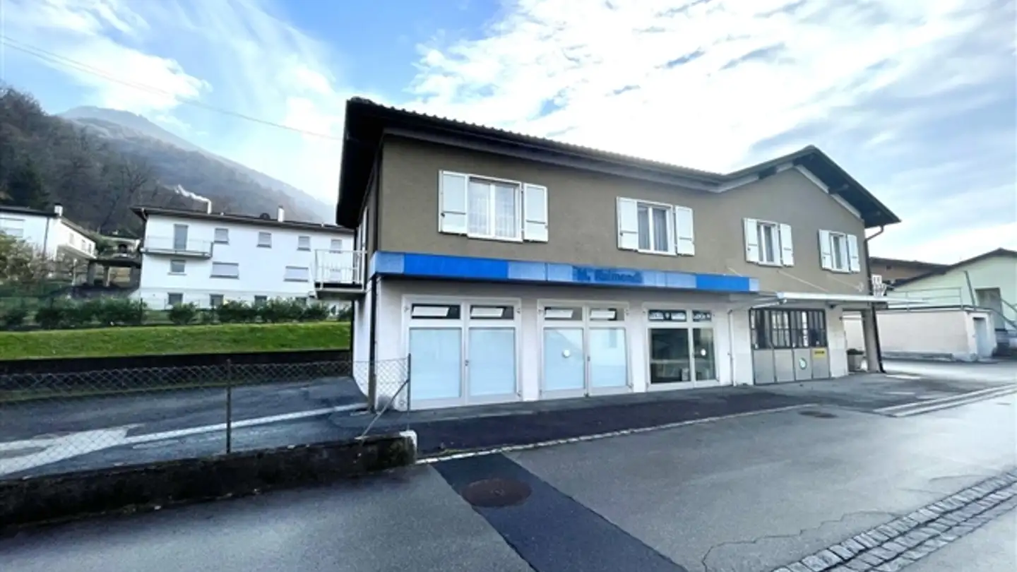 Casa singola in vendita - Lungolago Pietro Roncaioli, 6827 Brusino Arsizio - Photo 2