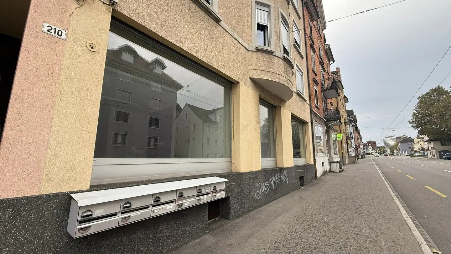 Commerciale in affitto - Rorschacher Strasse 210, 9000 St. Gallen - Foto 2