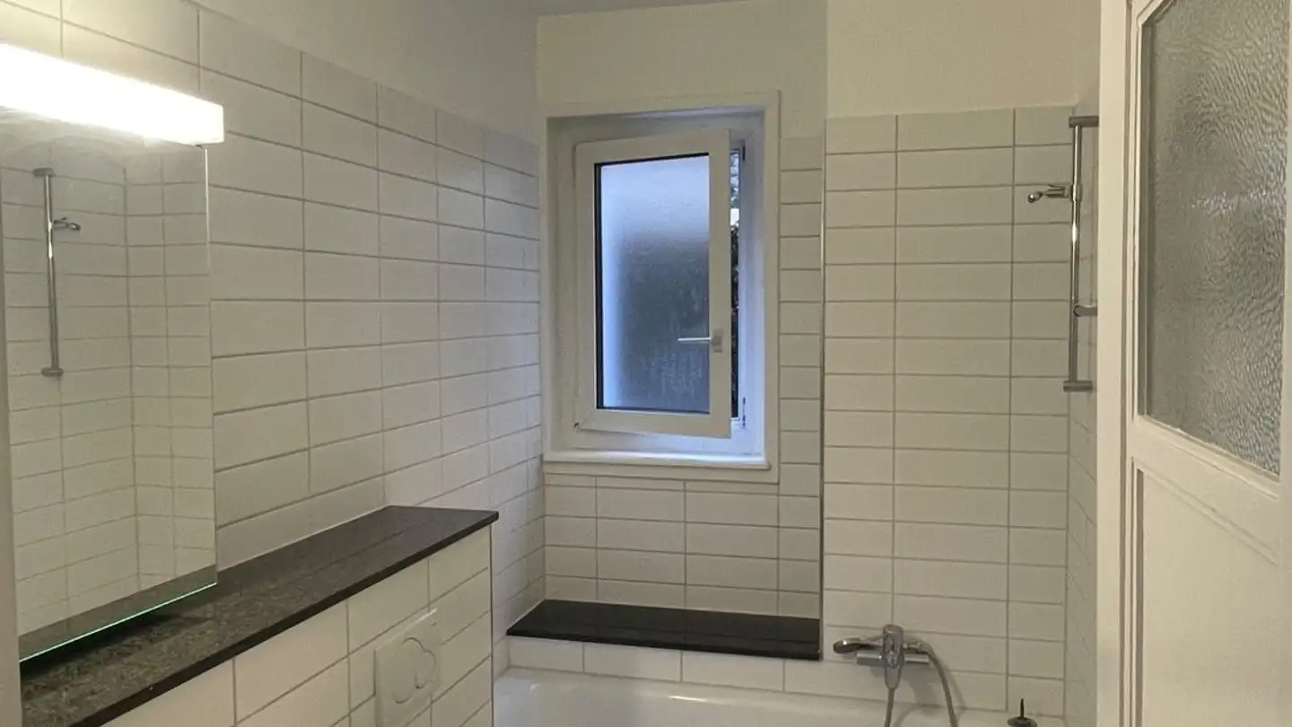 Appartement à louer - Rue Des Fahys 69, 2000 Neuchâtel - Photo 2