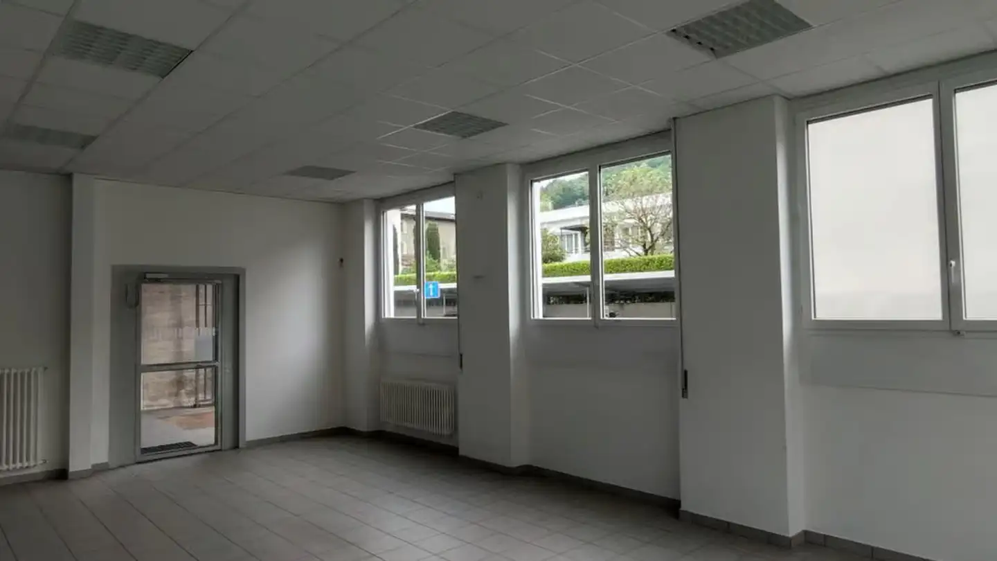 Commercial for rent - Via Francesco Antonio Giorgioli 4, 6864 Arzo - Photo 2