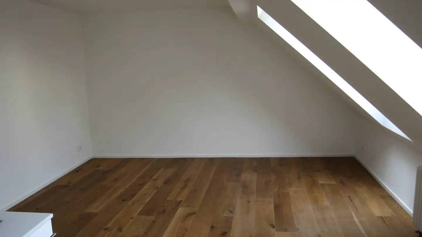 Attic flat for rent - Rue Du Léman 10, 1800 Vevey - Photo 4