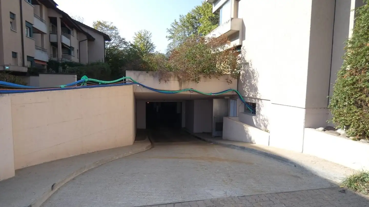 Single garage for rent - Dällikerstrasse, 8105 Regensdorf