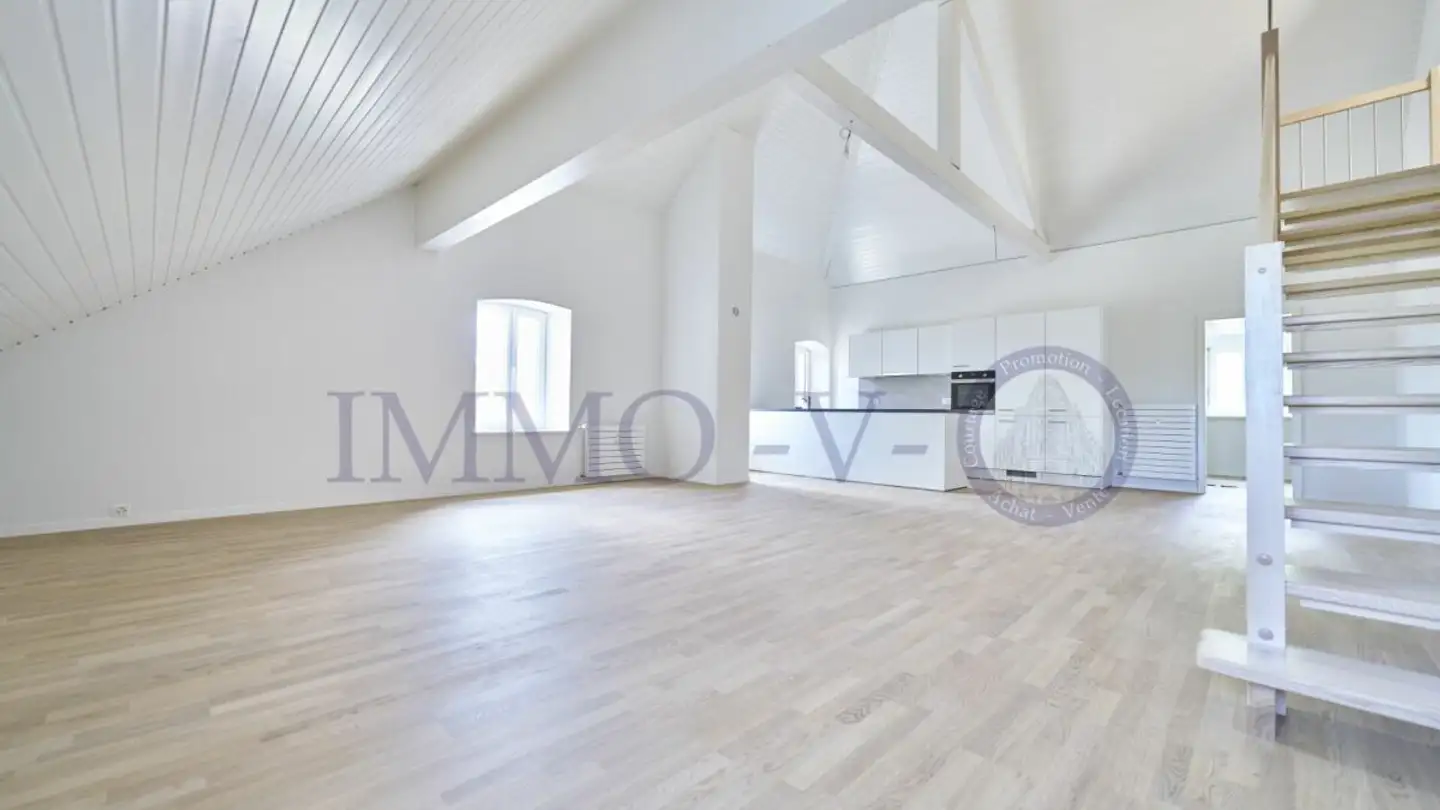 Attique à louer - 1166 Perroy