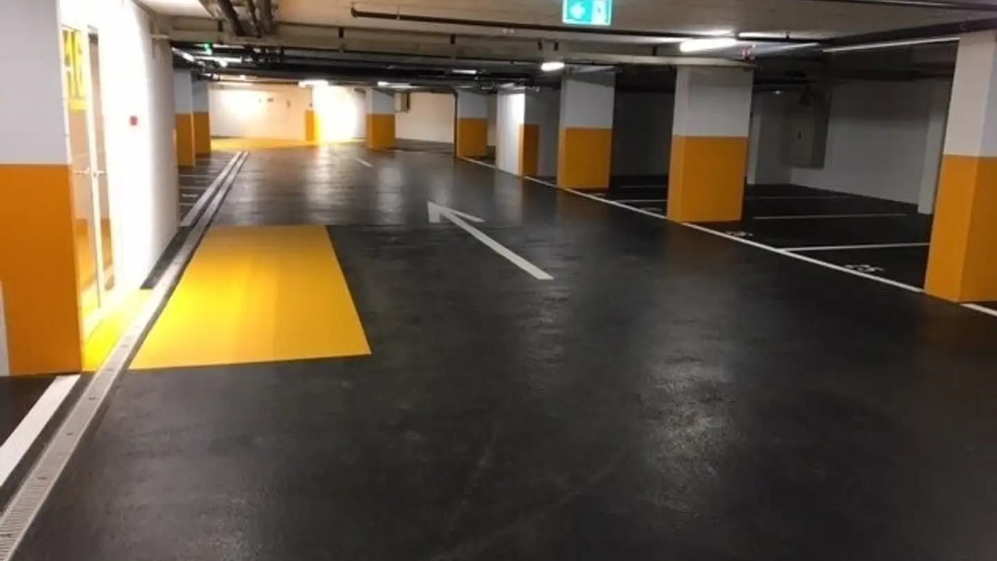 Tiefgaragenstellplatz mieten - Kellerstrasse 10, 6005 Luzern - Foto 2