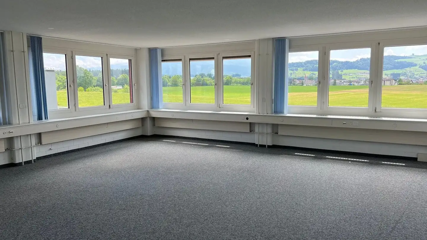 Office space for rent - Bösch 37, 6331 Hünenberg