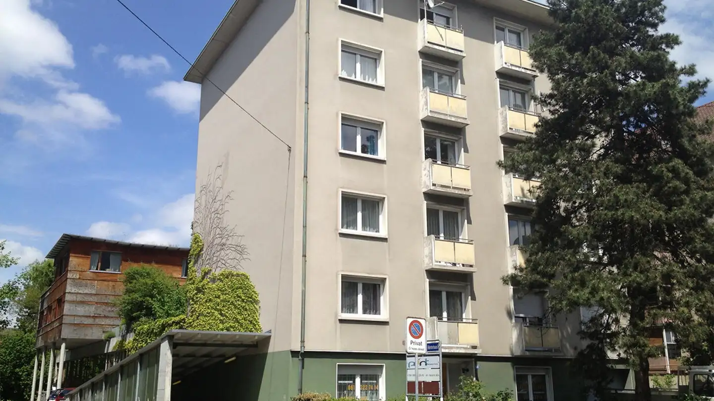 Überdachter Motorradparkplatz mieten - Blotzheimerstrasse 66, 4055 Basel