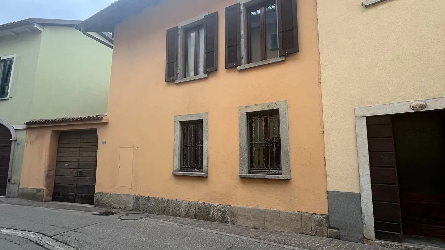 Single house for sale - Via Giulia, 6855 Stabio