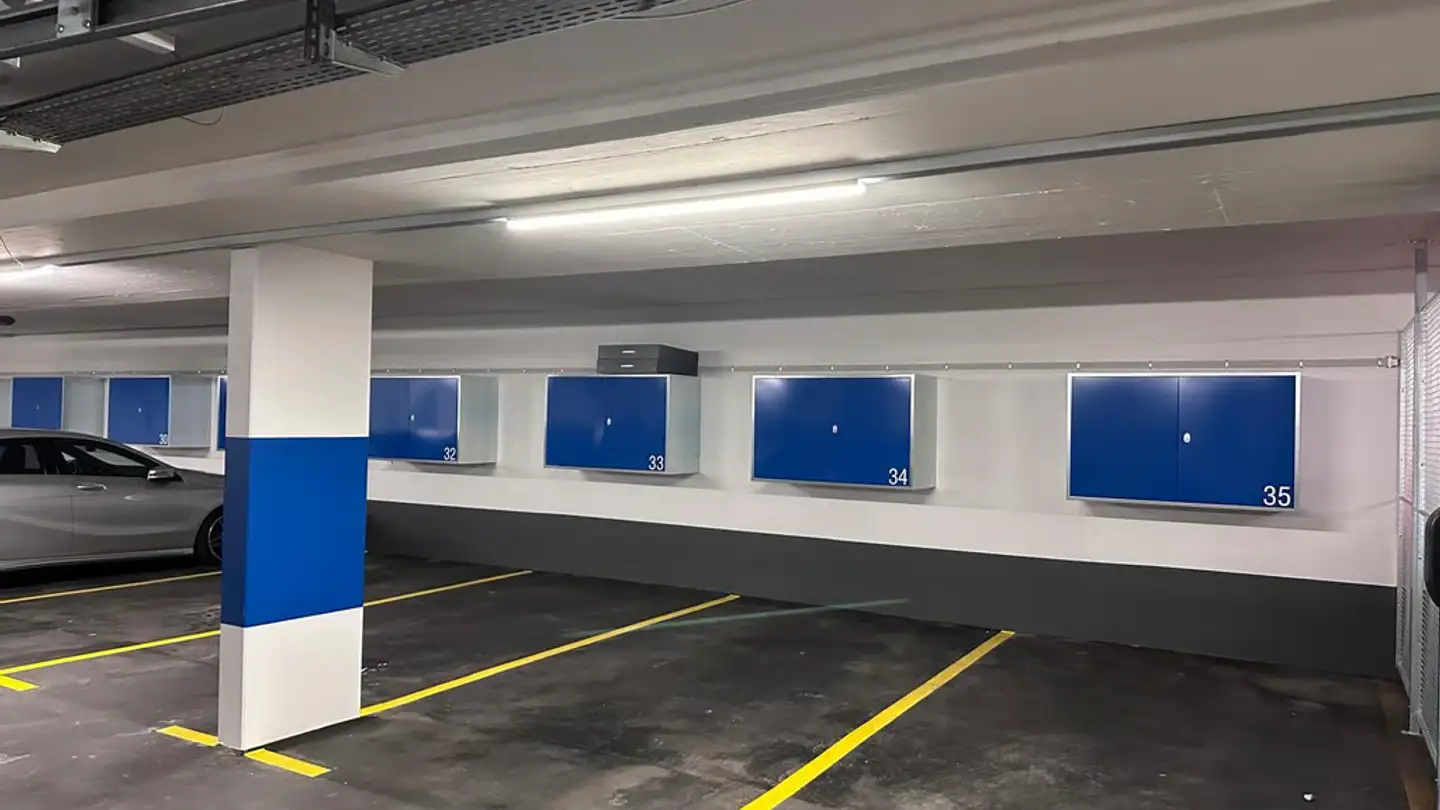 Tiefgaragenstellplatz mieten - Poststrasse 1, 8134 Adliswil - Foto 3