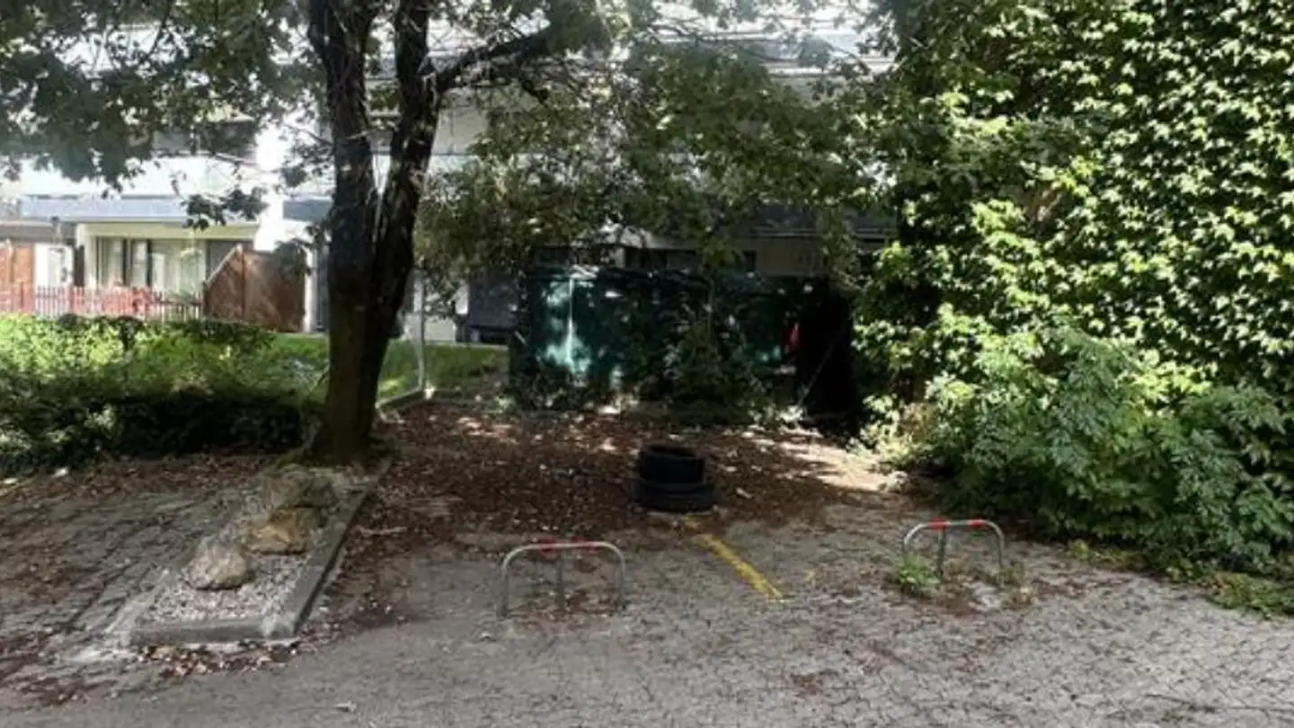 Outdoor parking space for rent - Rue De Lausanne, 1020 Renens VD - Photo 2