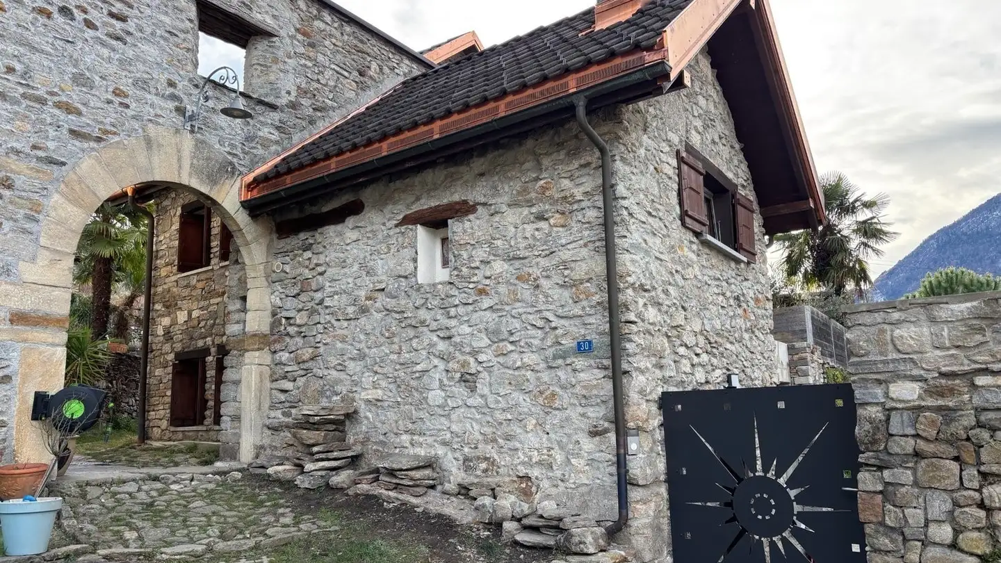 Einfamilienhaus mieten - Al Cortáuro 30, 6702 Claro - Foto 2