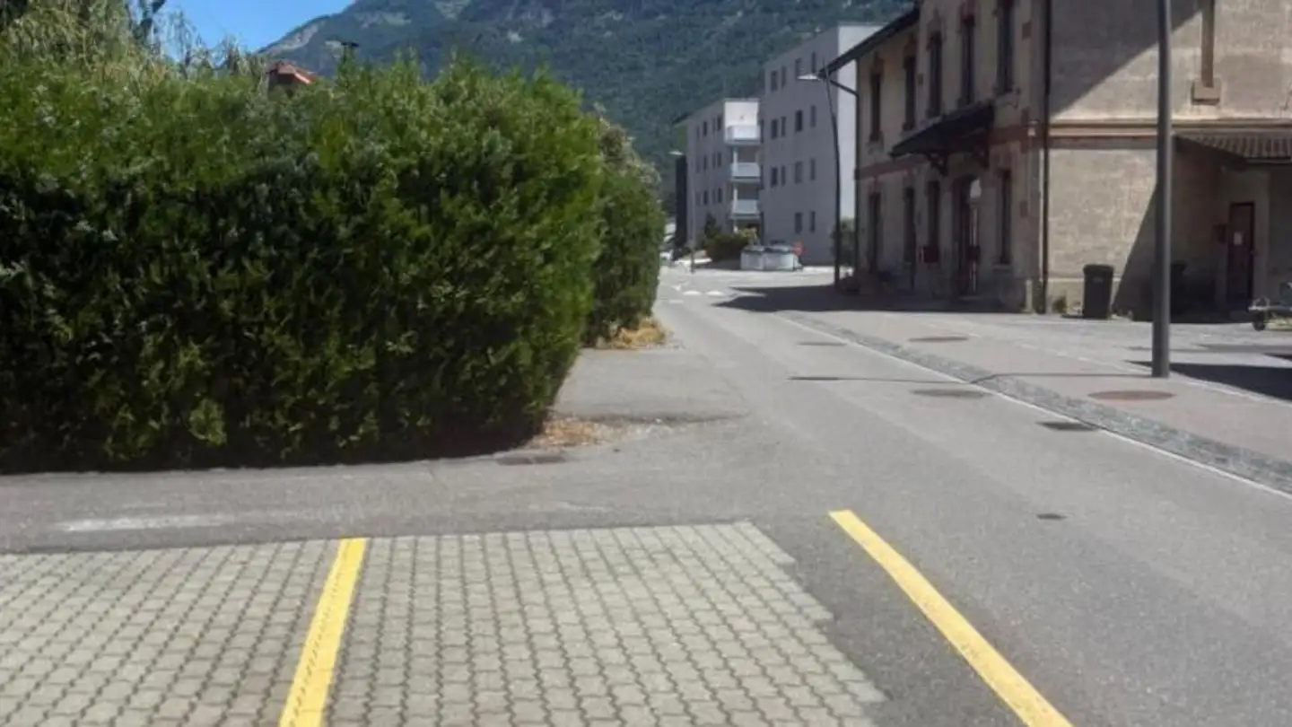 Outdoor parking space for rent - Chemin de la Printanière 8, 1907 Saxon