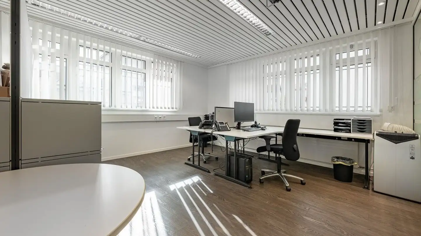 Commercial à louer - Henauerstrasse 7, 9244 Niederuzwil