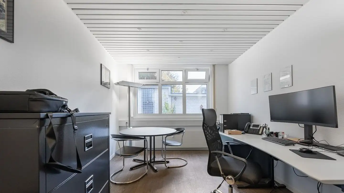 Commercial à louer - Henauerstrasse 7, 9244 Niederuzwil - Photo 3