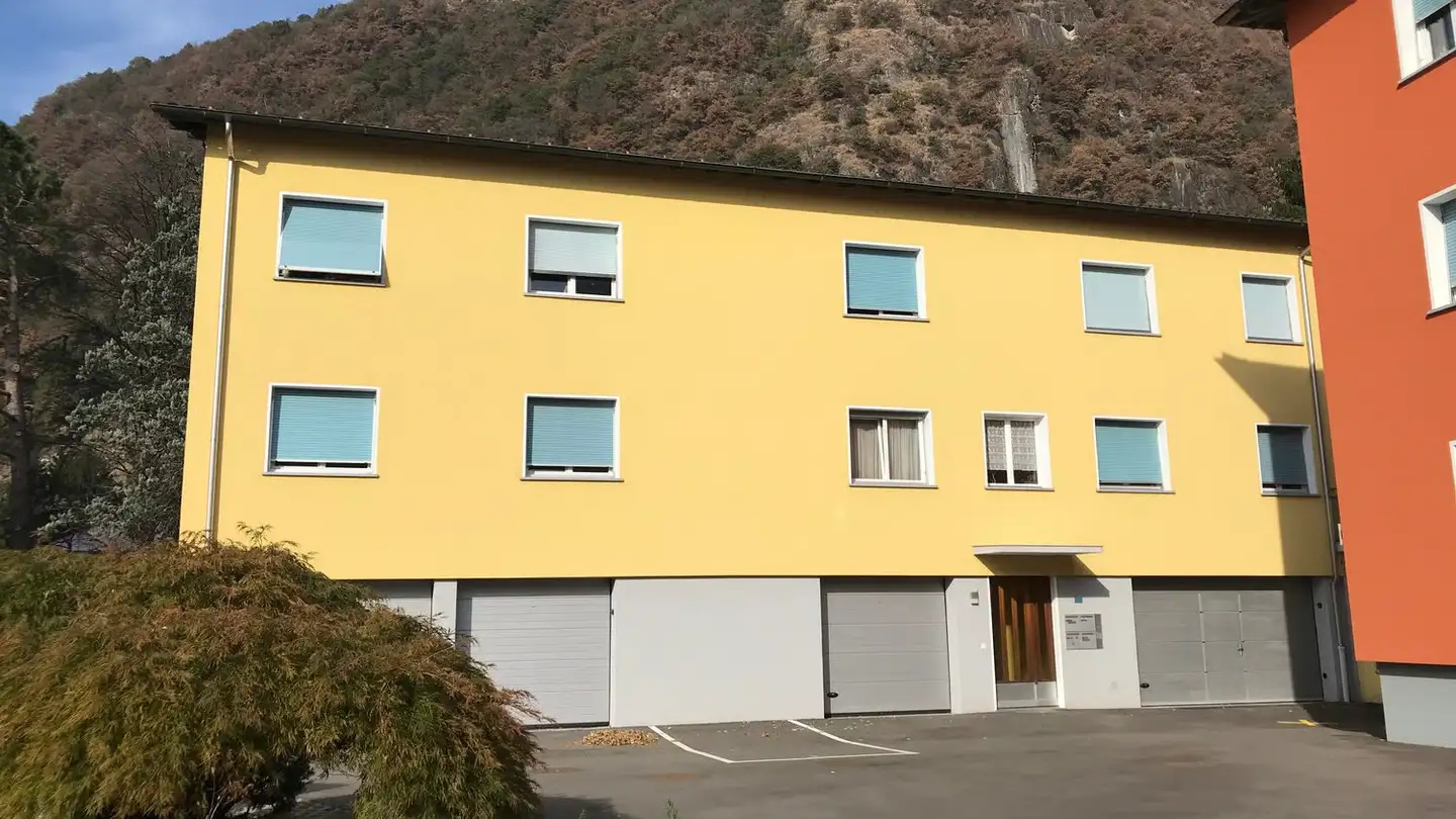 Appartamento in affitto - Via Della Chiesa 6, 6532 Castione - Foto 2