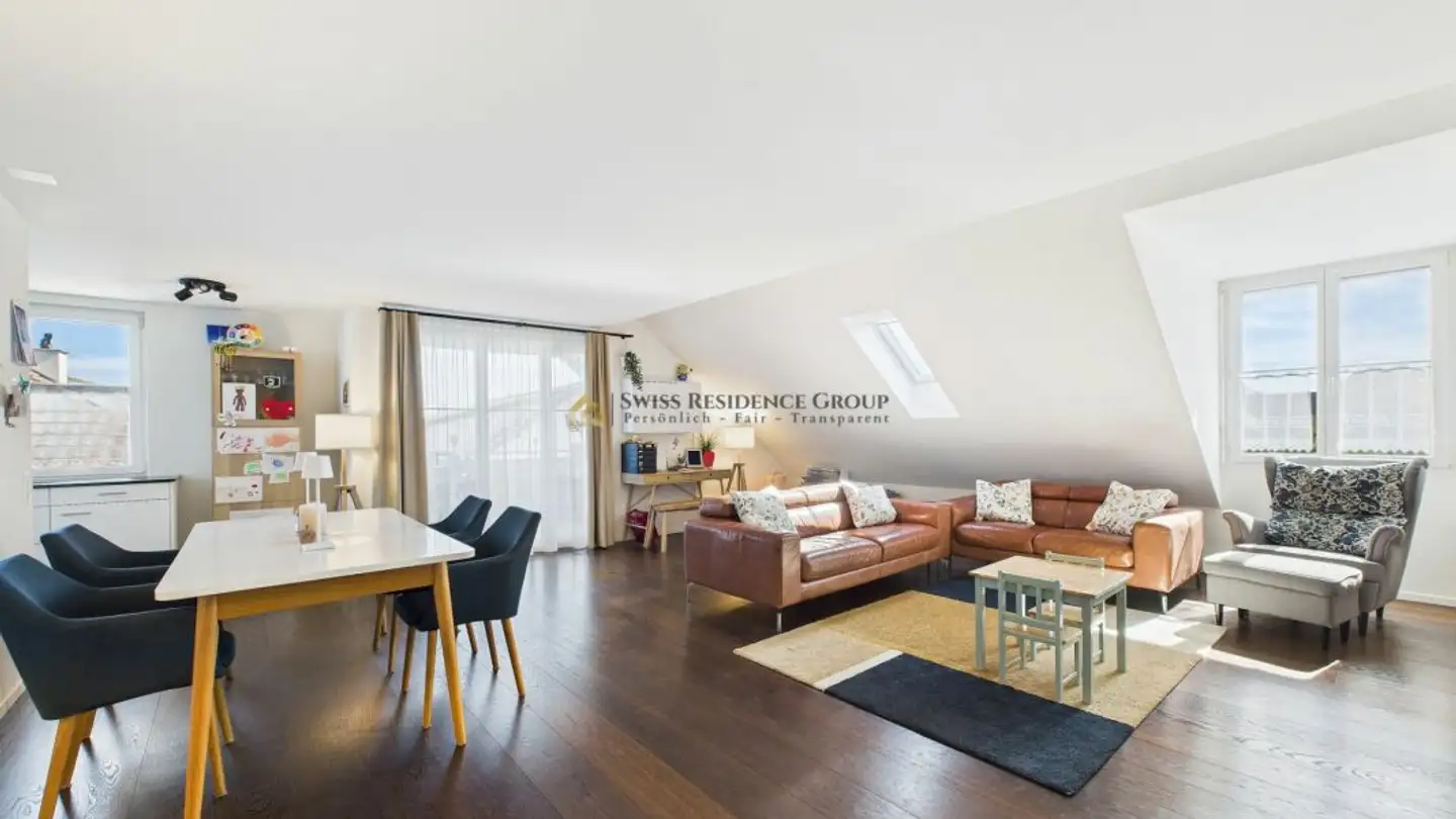 Dachgeschosswohnung kaufen - 8173 Neerach