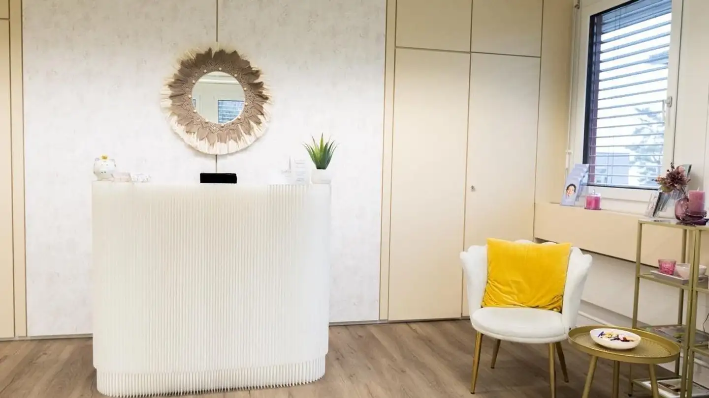 Commercial for rent - Seestrasse 2, 8810 Horgen