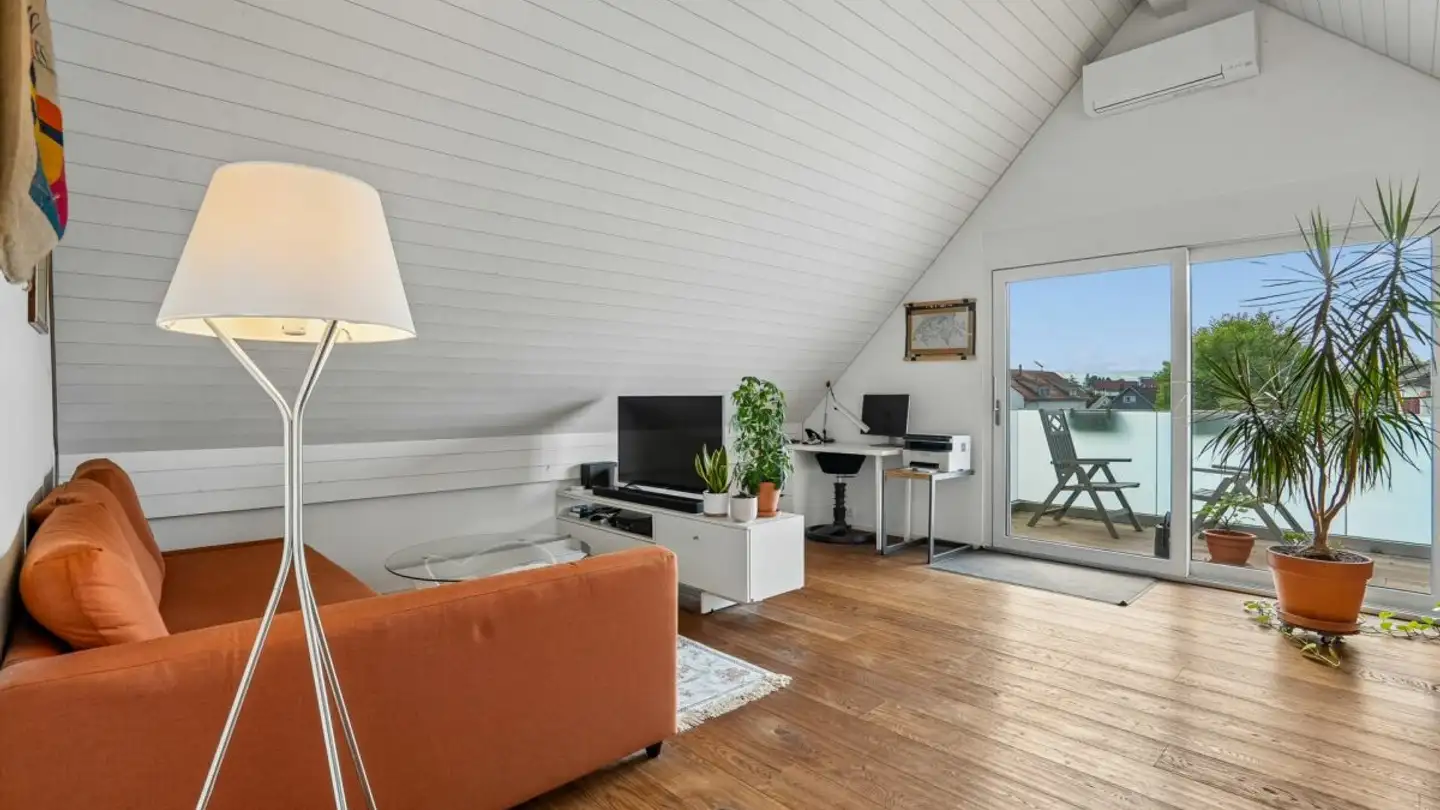 Attic flat for sale - Untere Bergstrasse 4, 8103 Unterengstringen - Photo 2