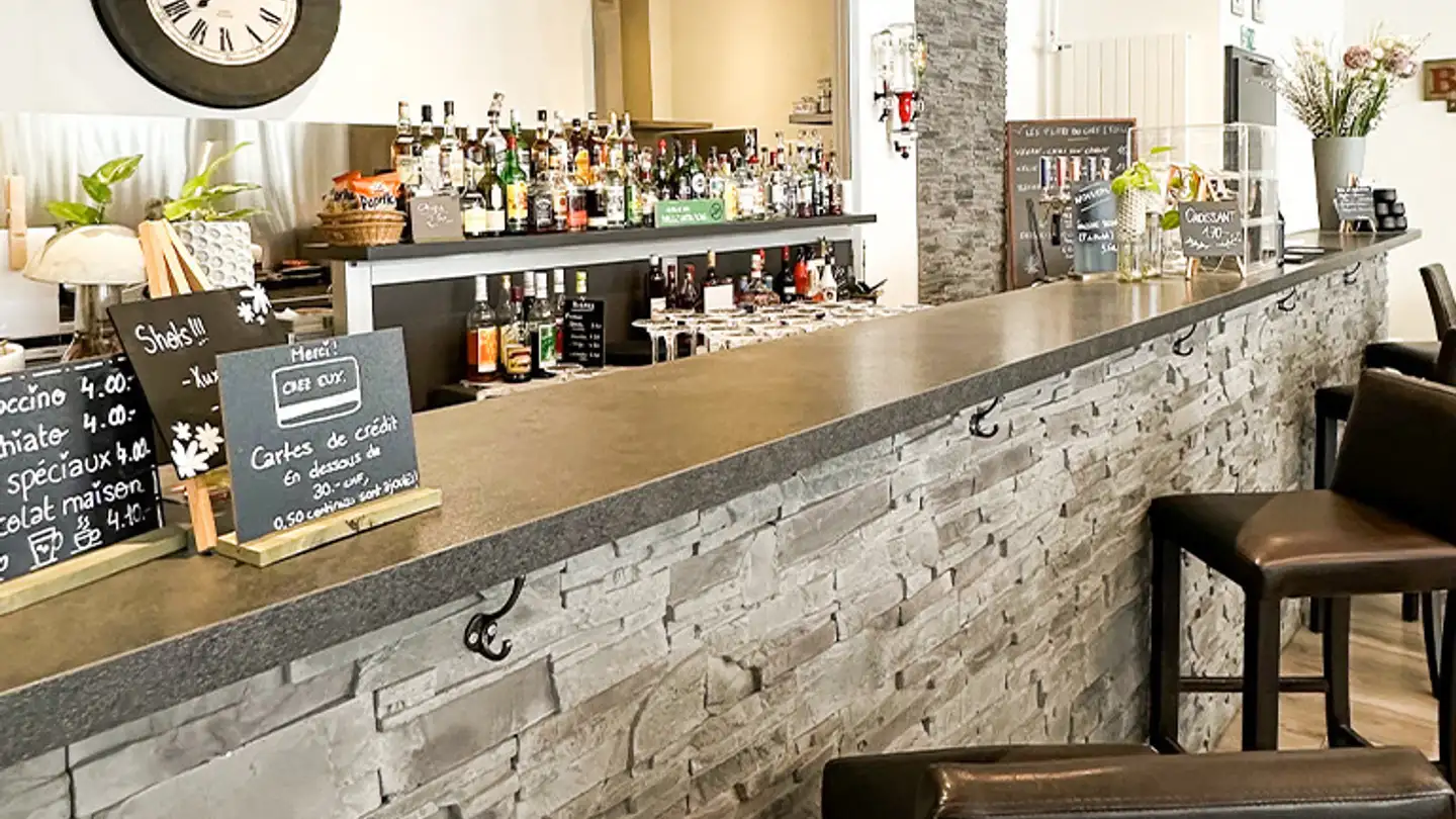 Magasin à louer - Avenue Léopold-Robert, 2300 La Chaux-de-Fonds - Photo 4