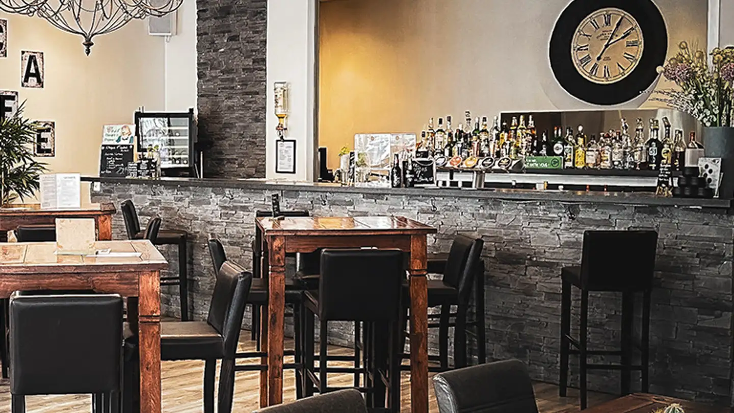 Magasin à louer - Avenue Léopold-Robert, 2300 La Chaux-de-Fonds