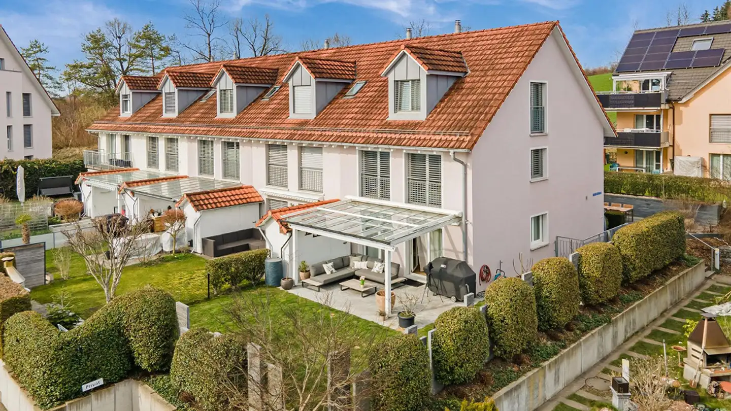 Maison en terrasse à vendre - Spitzackerstrasse, 8635 Dürnten