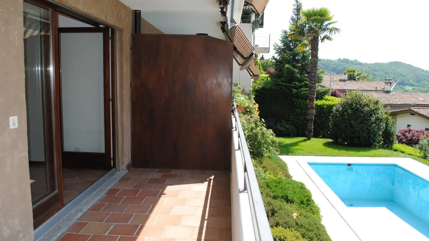 Apartment for sale - 6949 Comano