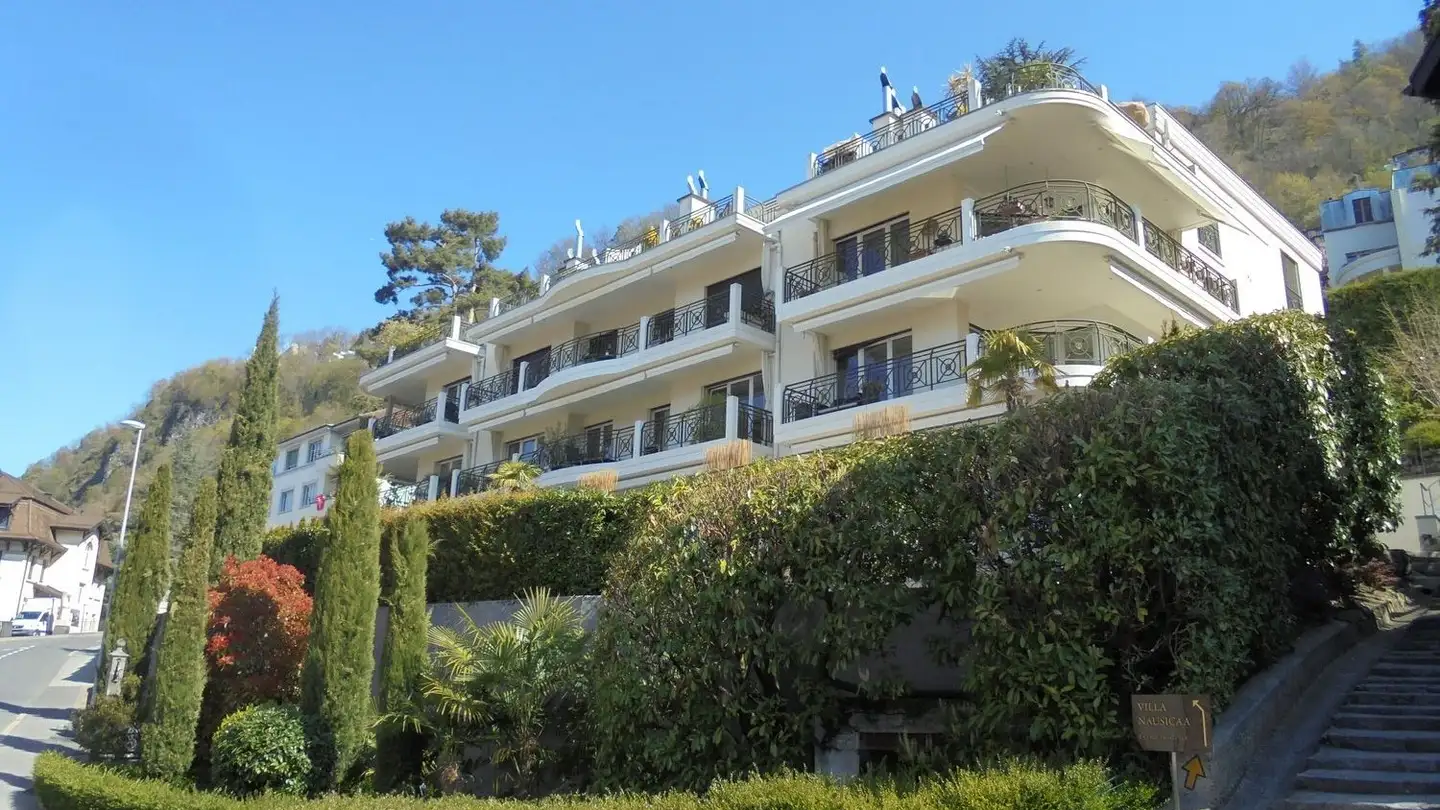 Attic flat for rent - Avenue De Collonge, 1820 Territet - Photo 2