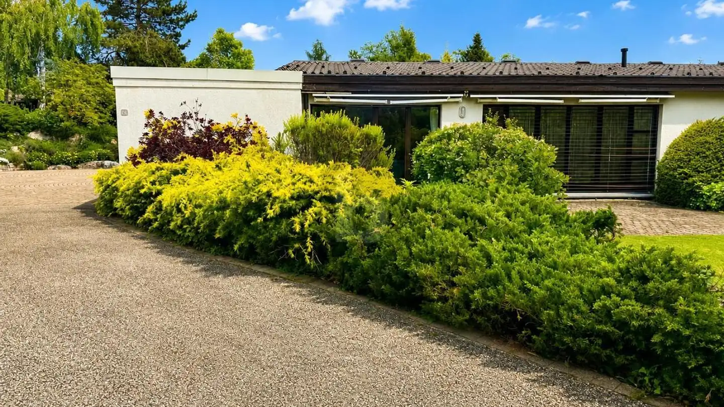 Villa for sale - 3974 Mollens VS - Photo 3