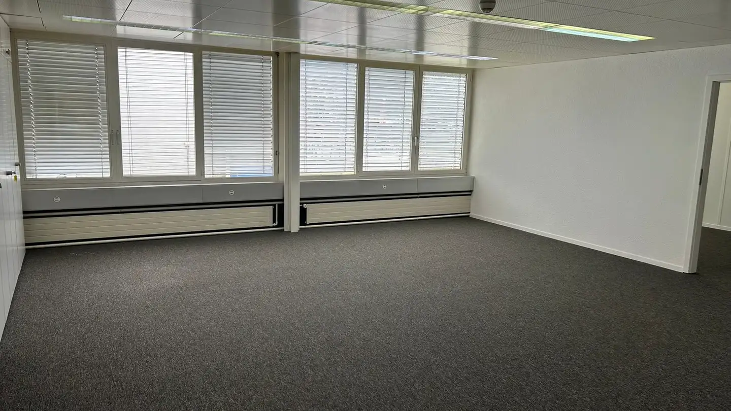 Office space for rent - Industriering 41, 3250 Lyss - Photo 2