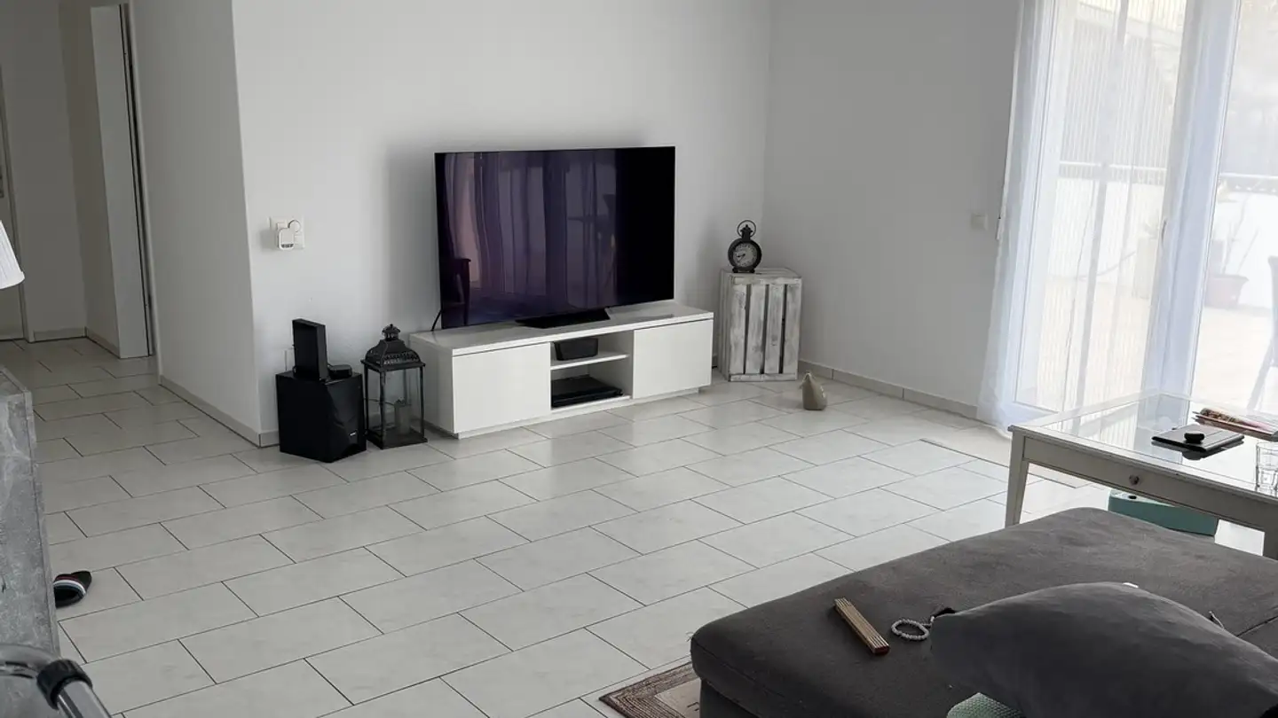 Wohnung mieten - Sandfuristrasse 3, 8192 Glattfelden