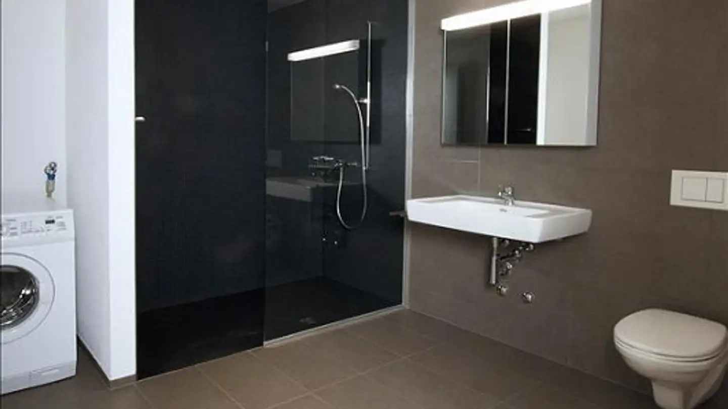 Apartment for rent - Bahnhofstrasse, 5600 Lenzburg - Photo 4