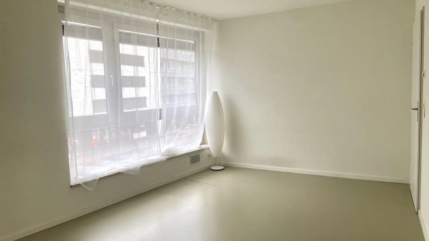 Chambre à louer - Badenerstrasse 709, 8048 Zürich