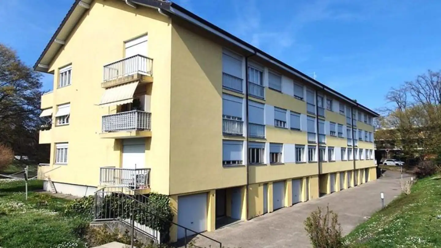 Outdoor parking space for rent - Chemin Du Stade 9, 1252 Meinier