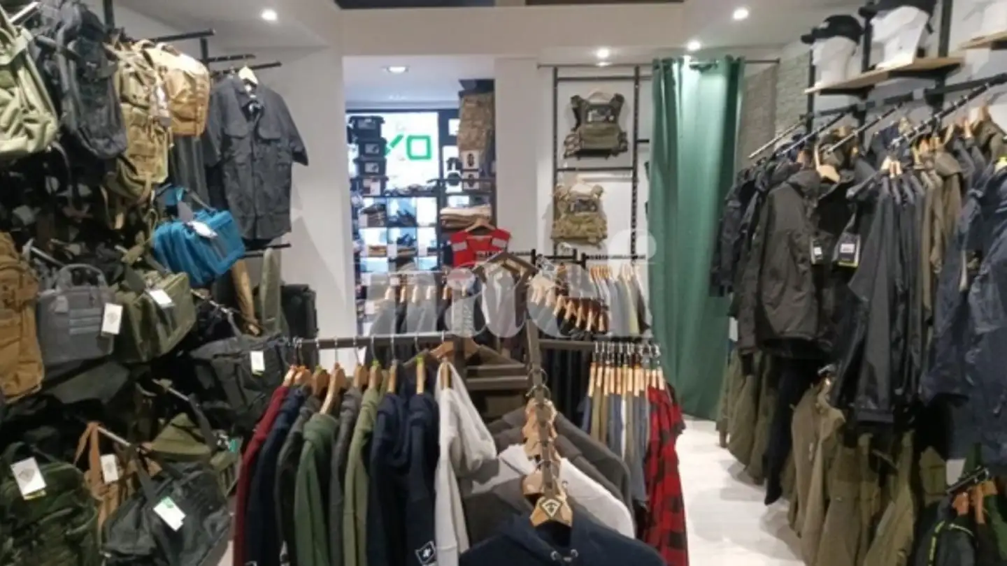 Shop for rent - Rue Des Caroubiers 15, 1227 Carouge GE - Photo 4