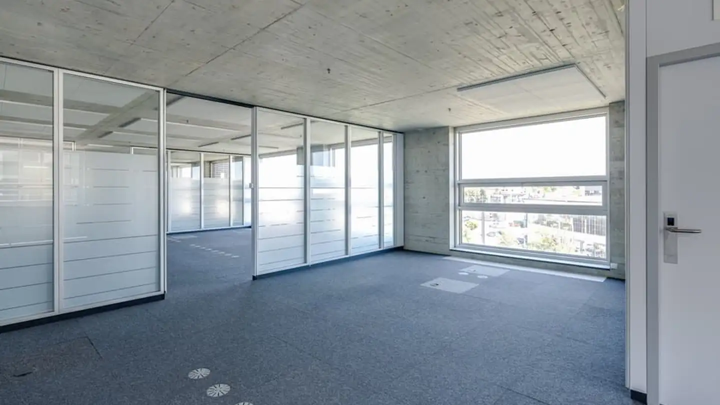 Commercial for rent - Robert-Walser-Platz 7, 2503 Biel/Bienne - Photo 3
