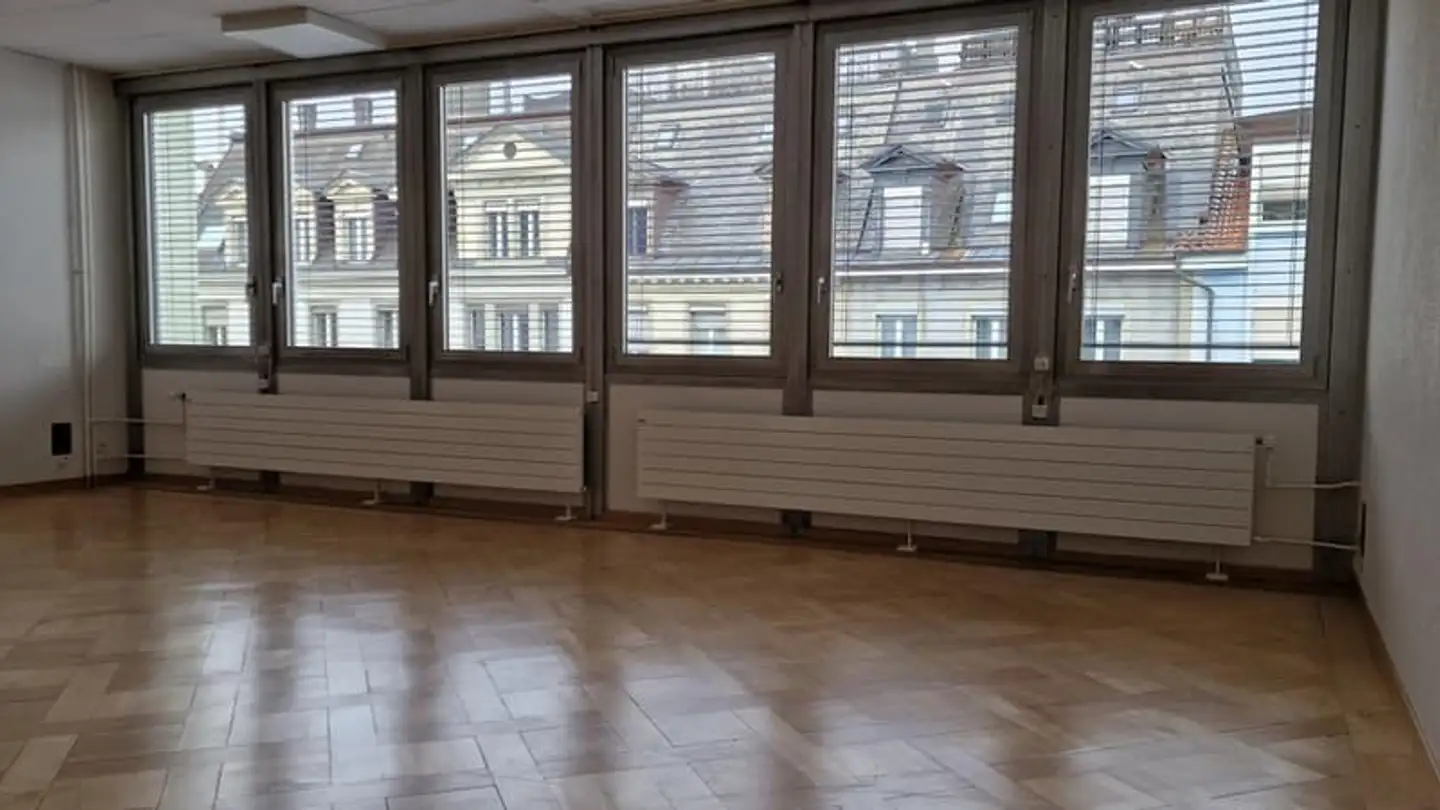 Commercial for rent - Rue De La Gare / Bahnhofstrasse 26, 2502 Biel/Bienne - Photo 4