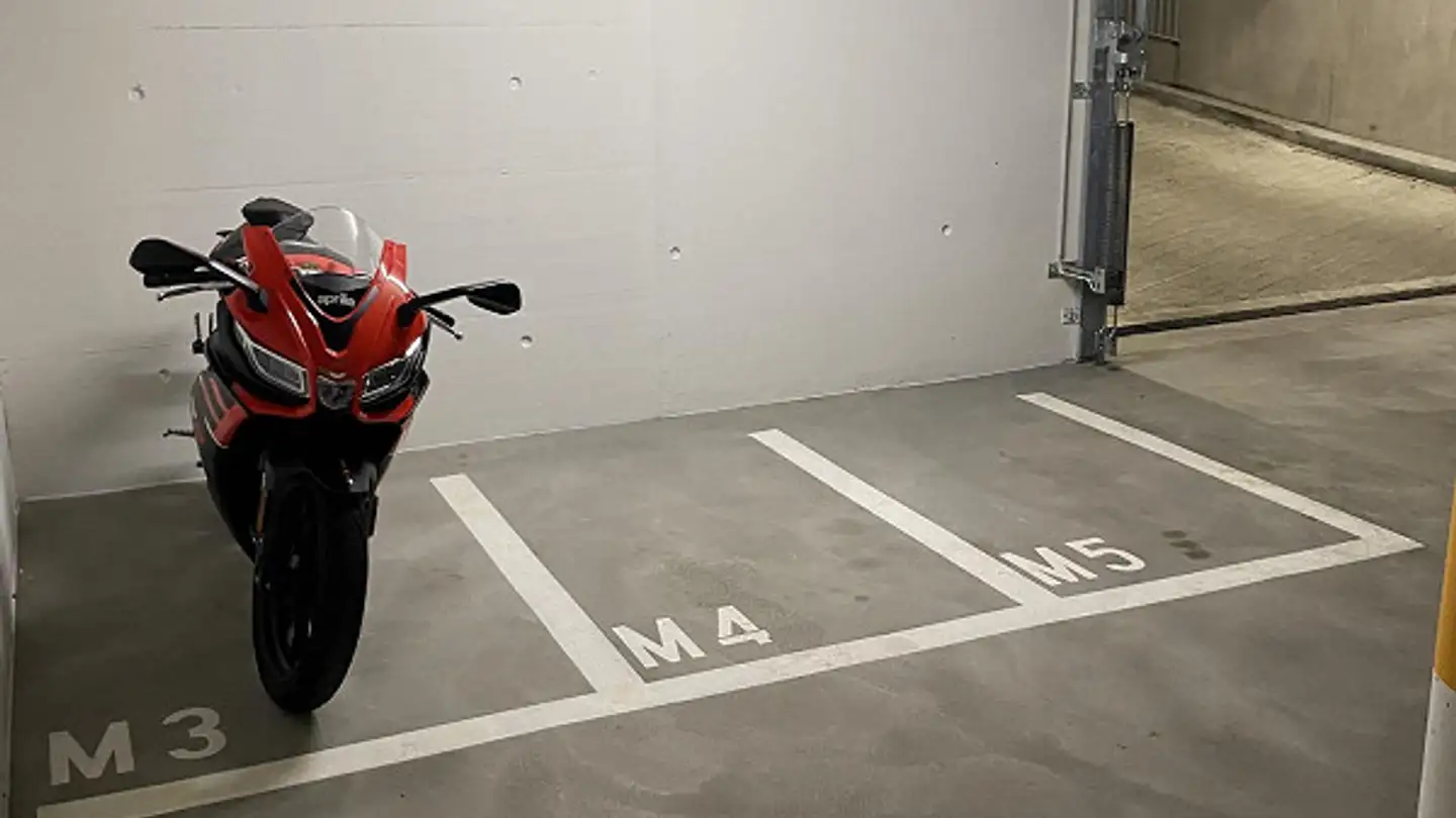 Place de parking souterraine à louer - Dammstrasse 2, 9532 Rickenbach b. Wil - Photo 2