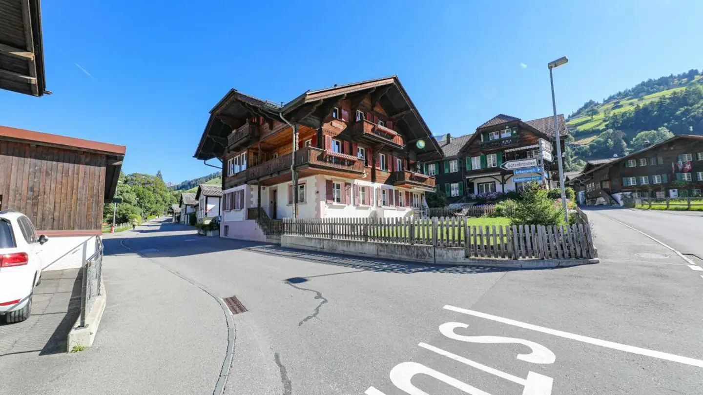 Attique à louer - Gutenbrunnenstrasse, 3775 Lenk im Simmental