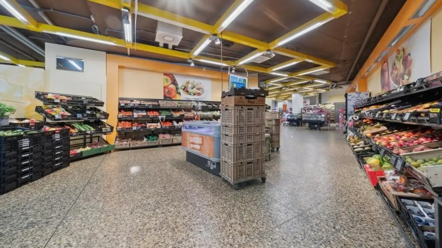 Geschäft mieten - Rue Baptiste-Savoye 62, 2610 St-Imier - Foto 2